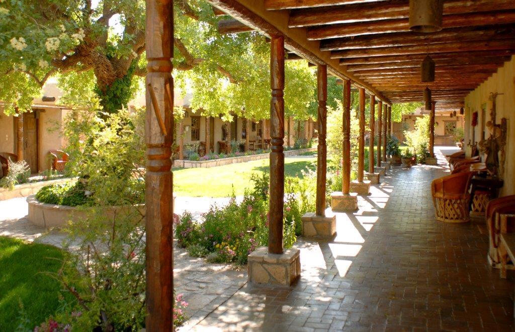 Gage Hotel Marathon Bagian luar foto