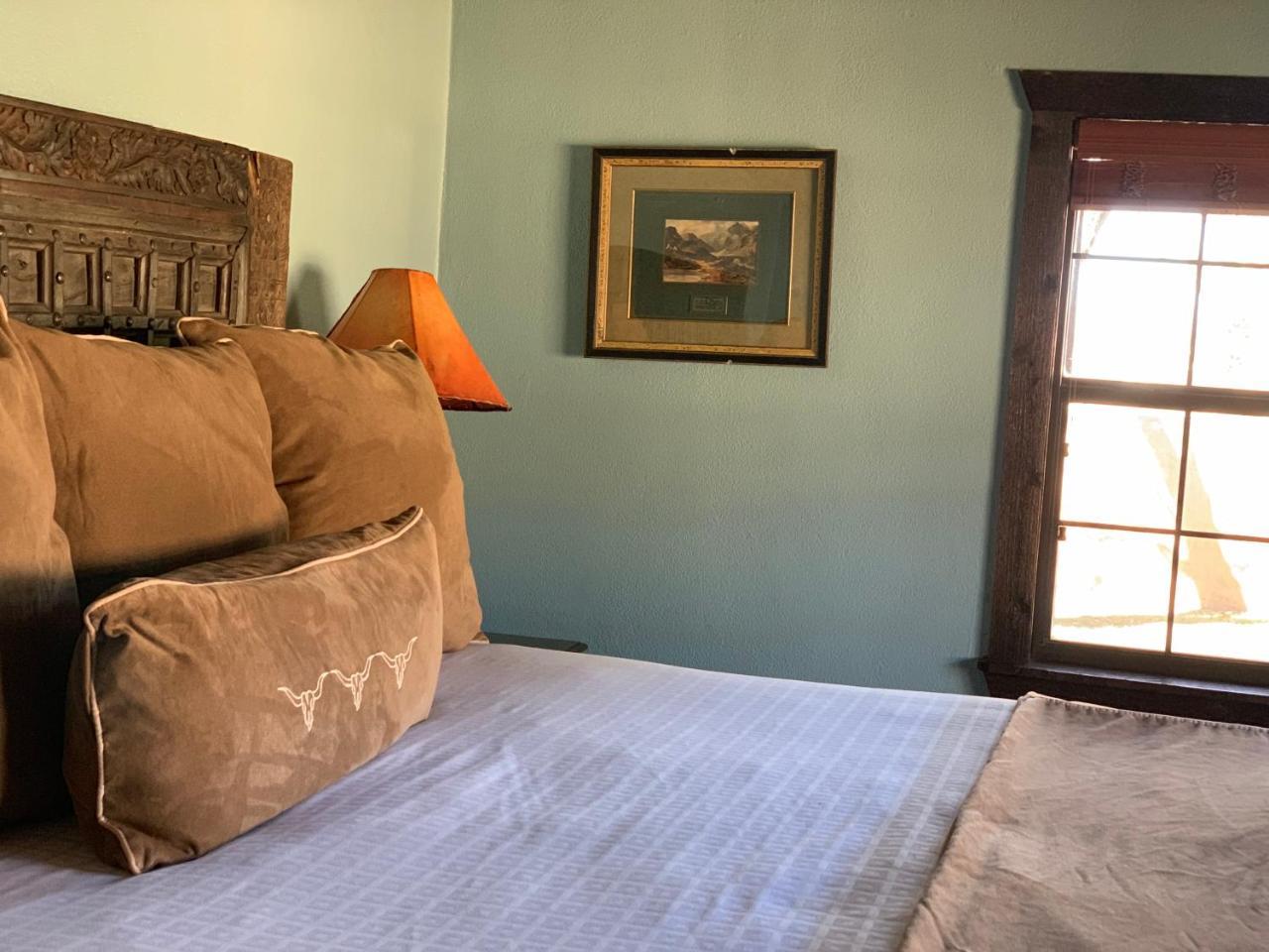Gage Hotel Marathon Bagian luar foto